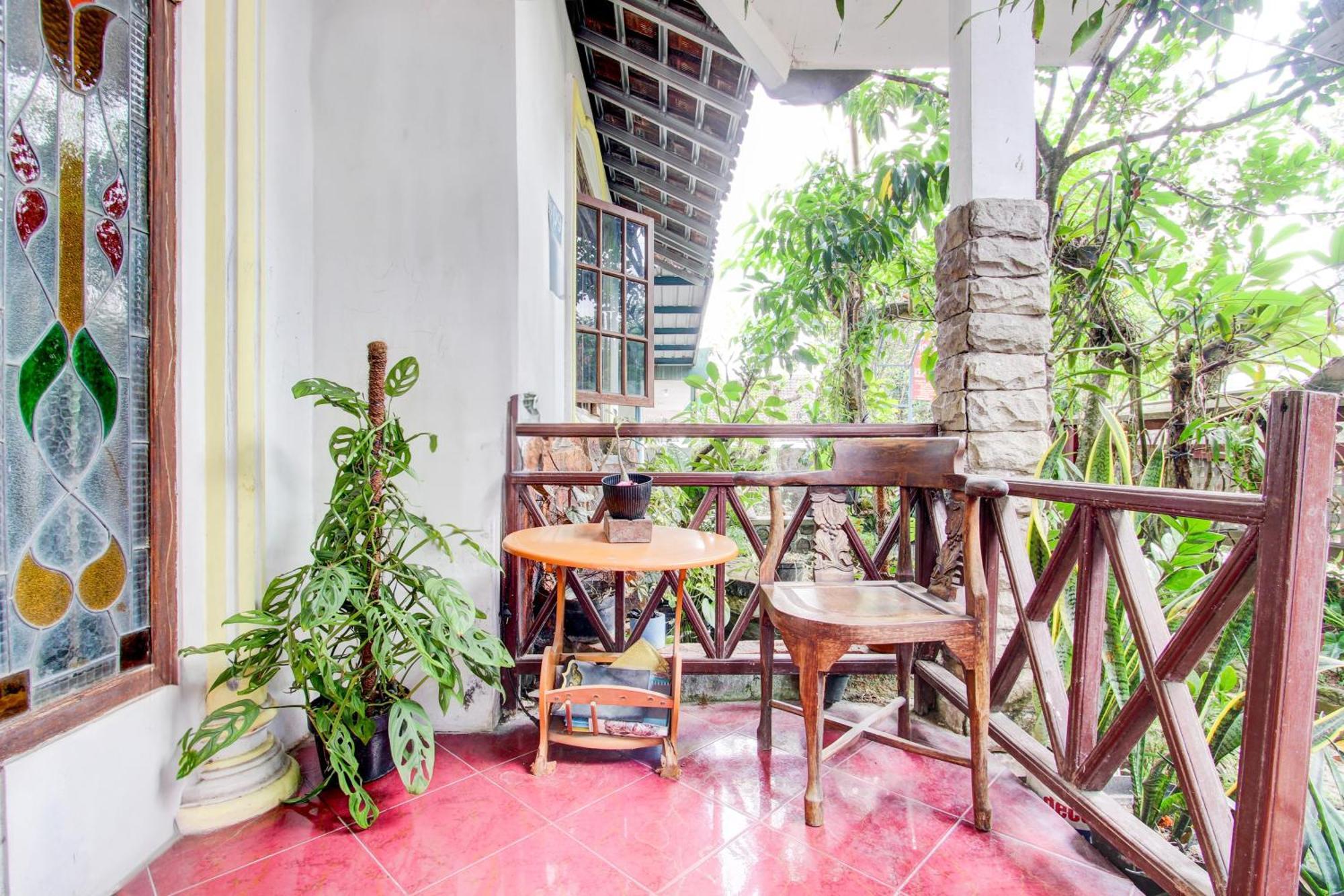 Oyo 94000 Omah Citra Genia Homestay Ngaglik Exterior foto